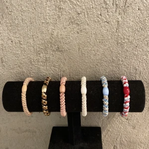 Knekkis - ⚠️FAKE⚠️”knekkis” från lite olika märken bl.a normal. 10kr st skriv vilka/vilken du vill köpa och be om pris för så många du vill ha.⚠️ KATT FINNS I HEMMET⚠️