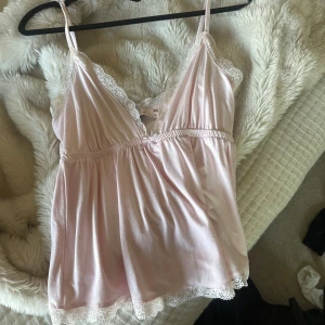Nelly topp - Söt topp från Nelly i bra skick💗
