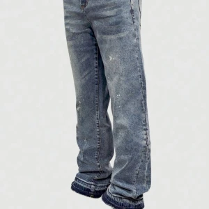 Flare jeans från infinite - Blå flare jeans aldrig använda