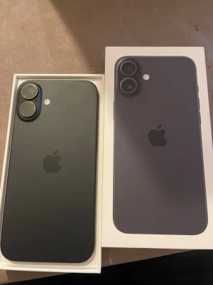 iPhone 16 plus  - Säljer en iPhone 16 Plus i svart. Telefonen är i nyskick. Säljes eftersom jag har köpt en iPhone 17 Pro. 