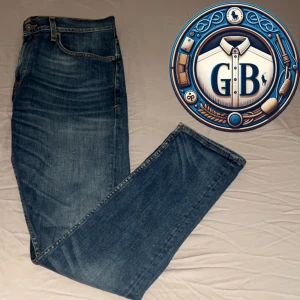 Feta Tiger Of Sweden jeans🔥🍾 - Nyskick 10/10🤩🔥 Nypris 1499kr😬💸 Vårat pris 349kr👌🍾 Hör av er vid funderingar☎️