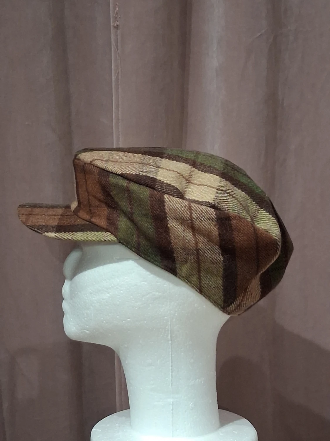 Rutigt brunt och grönt keps - 1