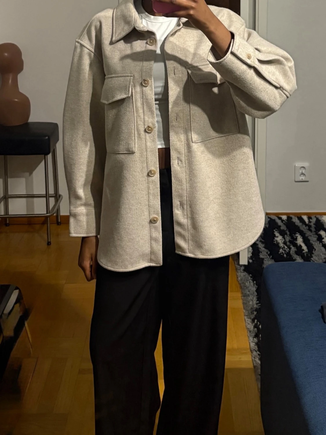 Beige overshirt med fickor - 2