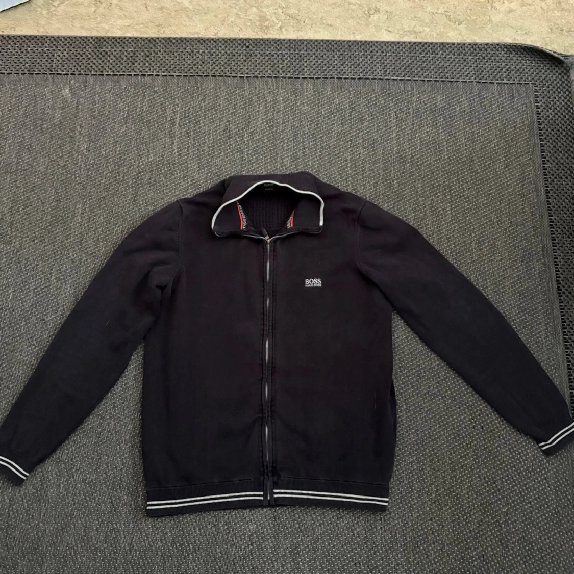 Hugo Boss zipp tröja