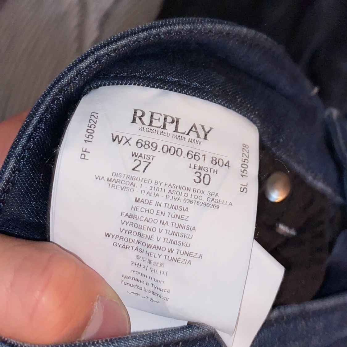 Mörkblå slim jeans från Replay - 4