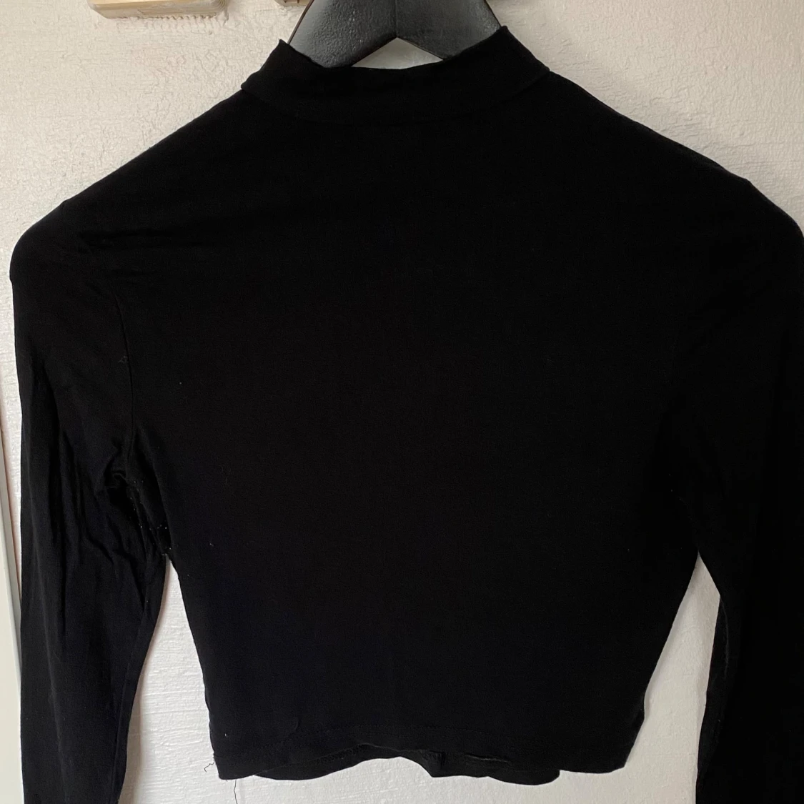 Svart polotopp från SHEIN - 1