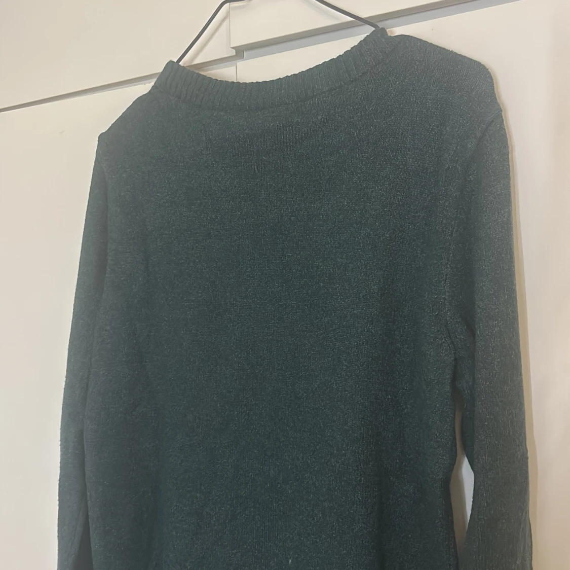 Mörkgrön stickad tröja från Vila - 3