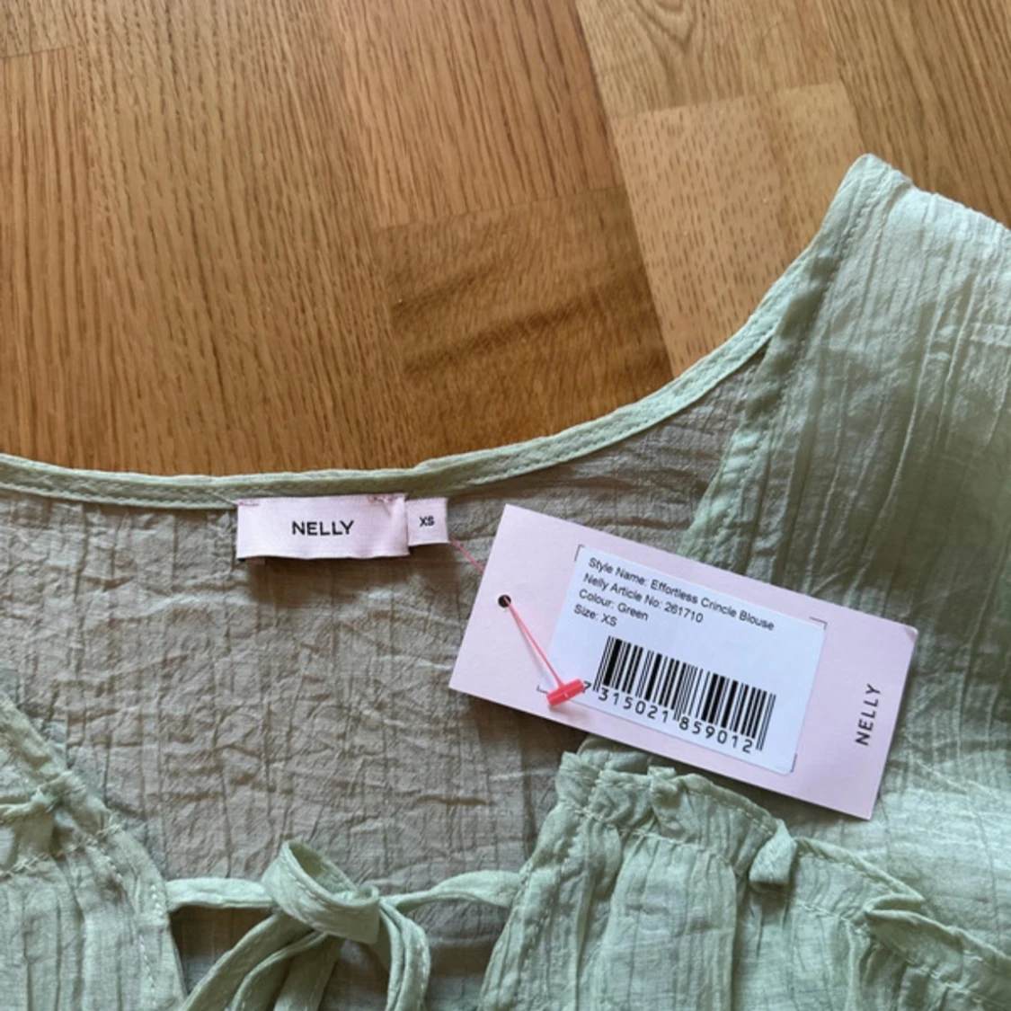 Grön blus från Nelly  - 2
