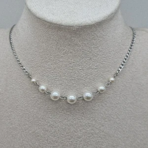 Handgjort halsband  - Material-rostfritt stål 