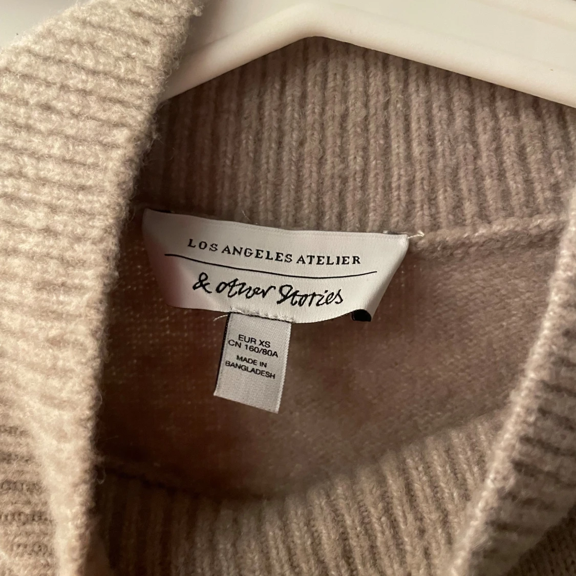 Beige stickad tröja & Other Stories - 2