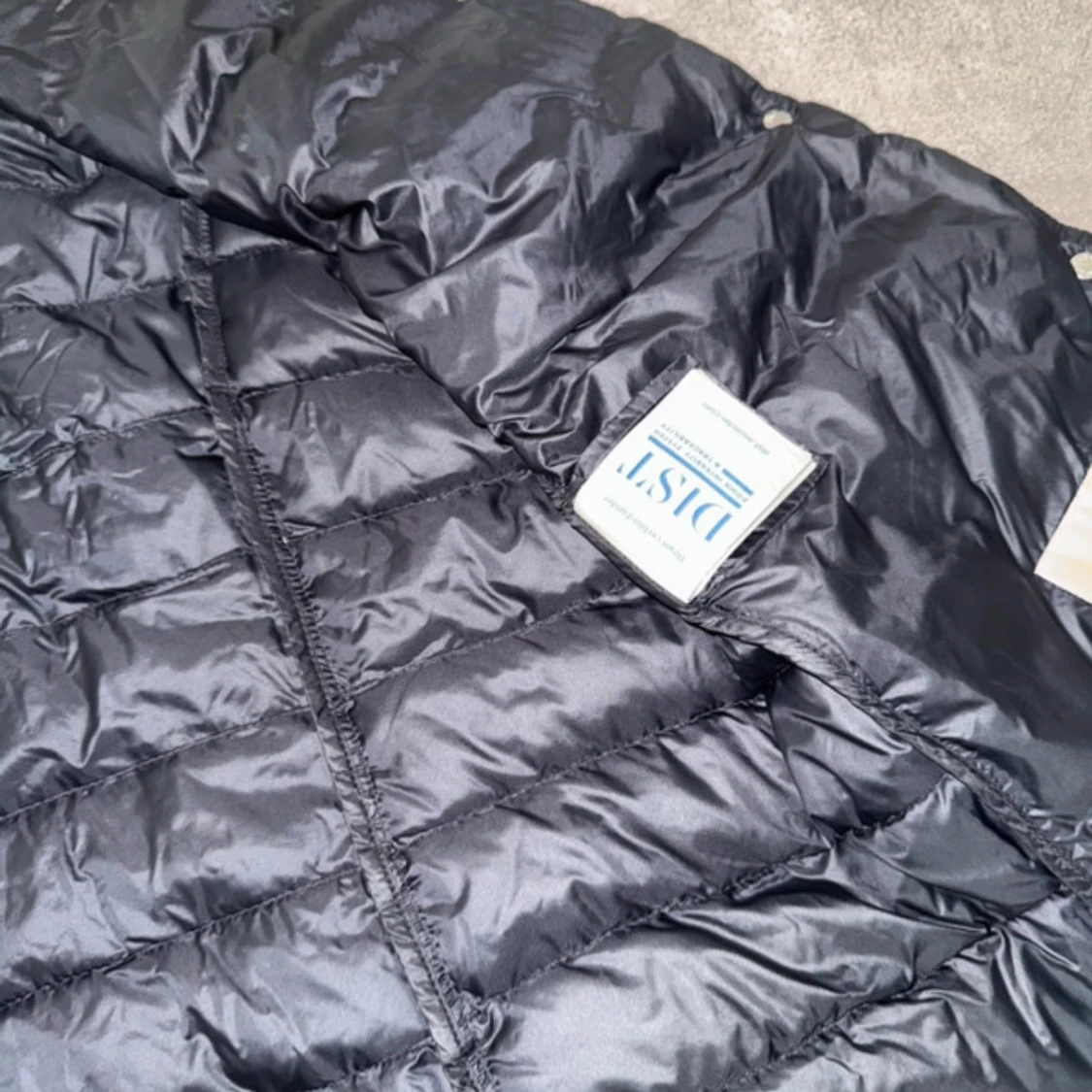 Svart dunväst från Moncler - 1