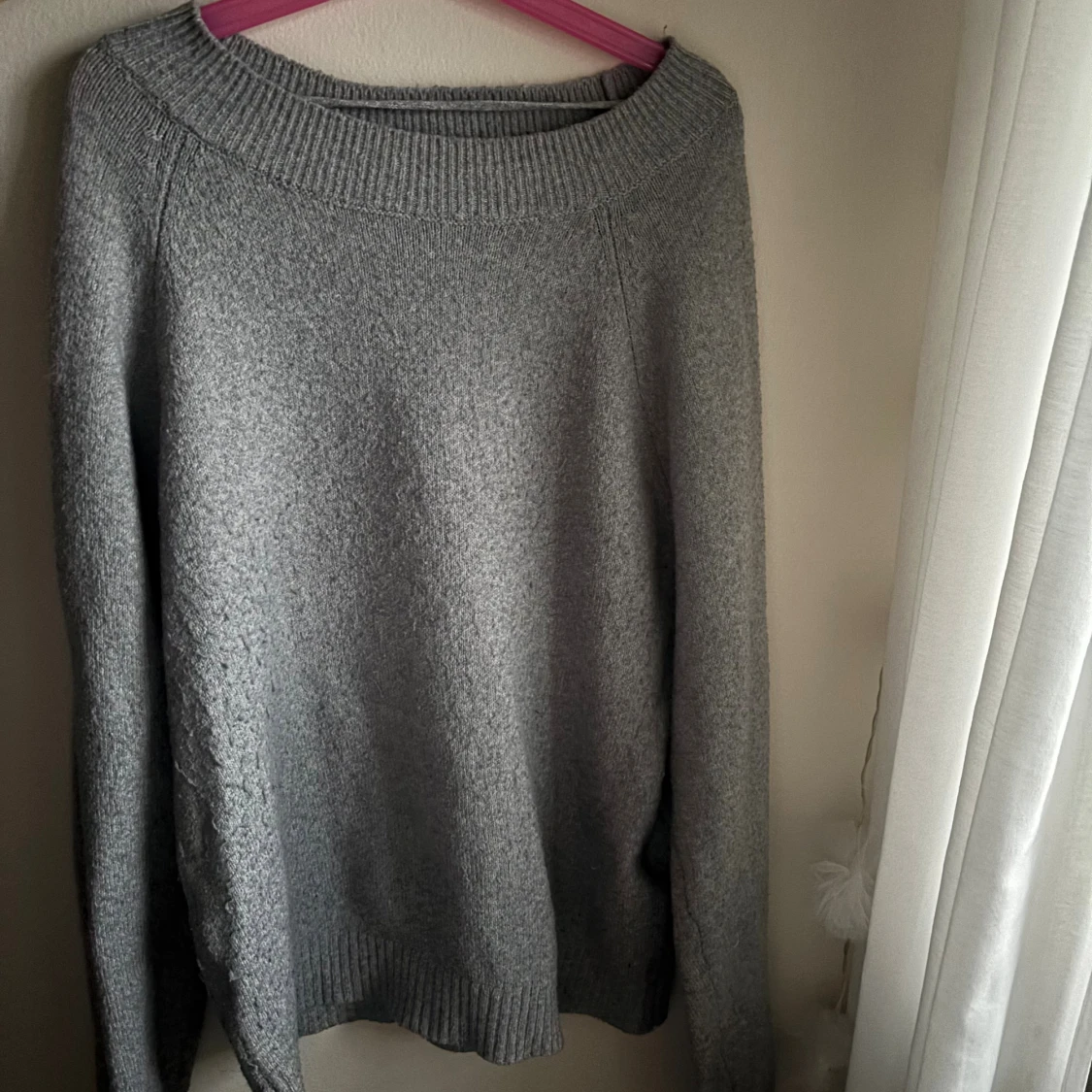 Grå stickad tröja från Vero Moda