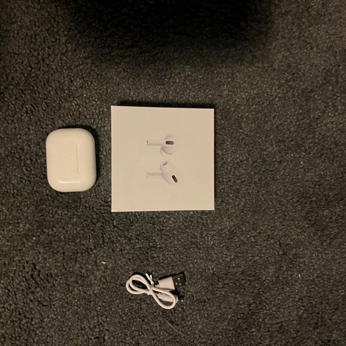AirPods Pro - 1