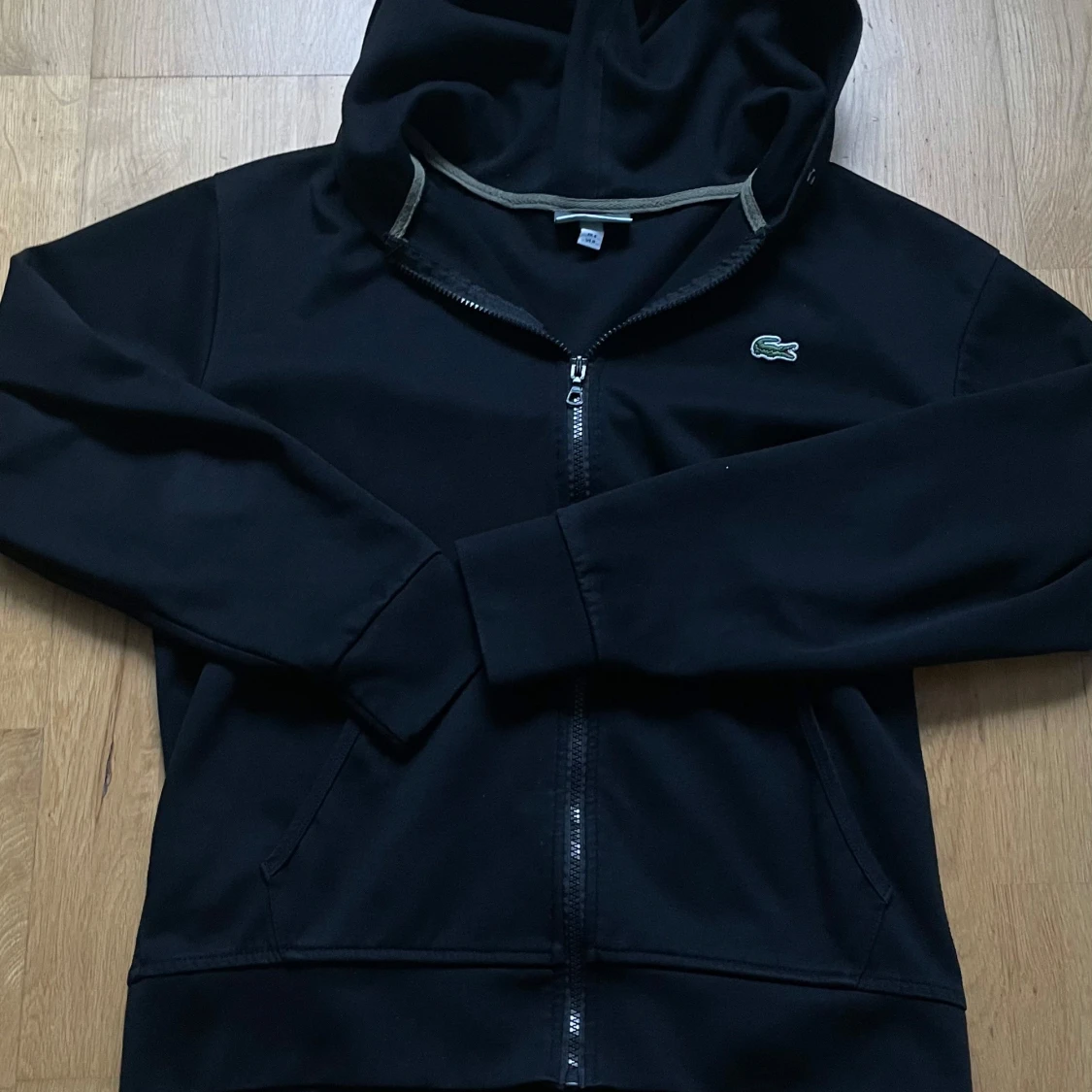 Lacoste zip 