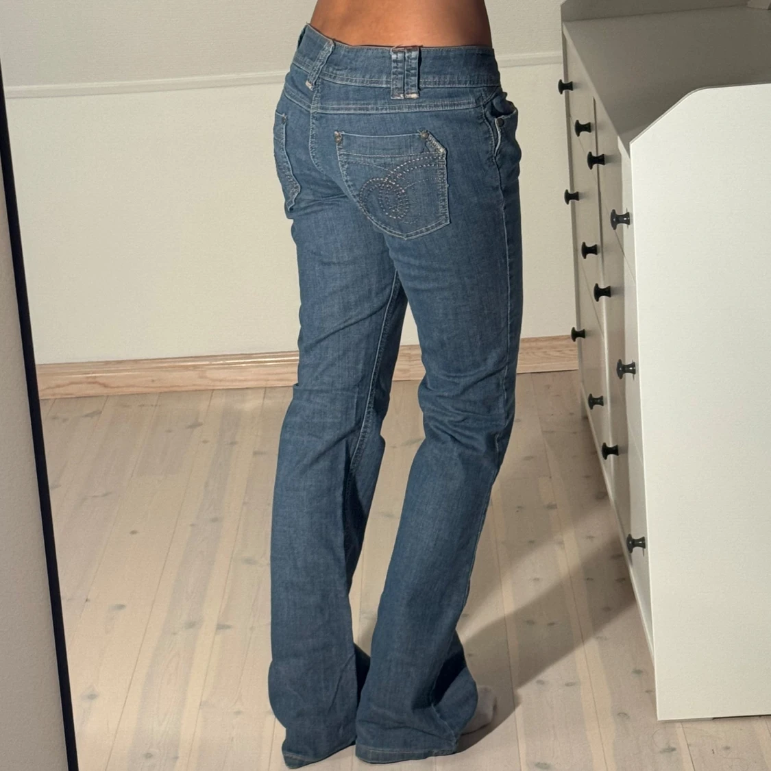 Low bootcut jeans  - 1