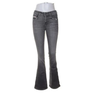 Grå bootcut jeans med utsvängda ben från diesel - Diesel jeans