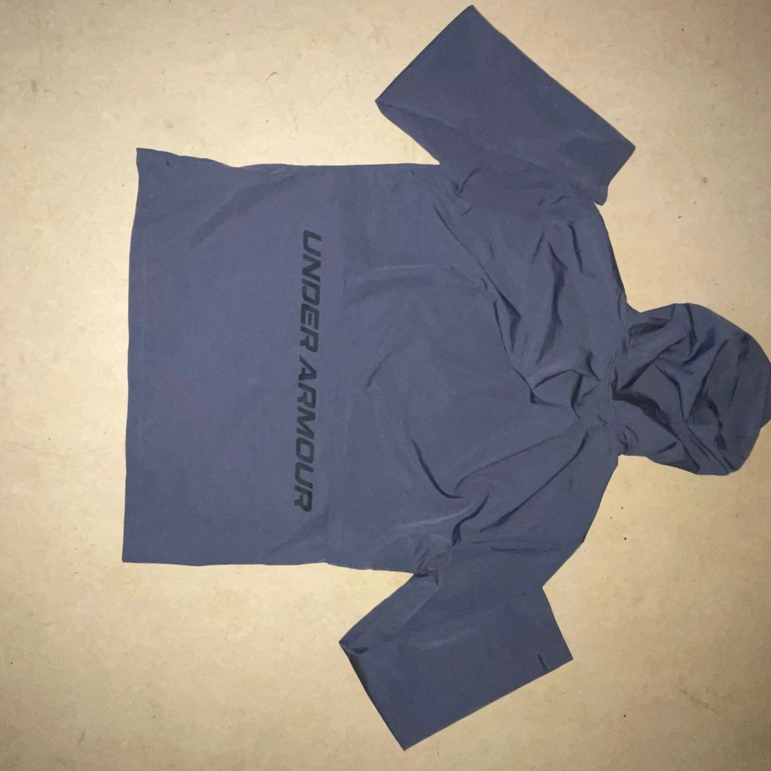 Svart vindjacka från Under Armour M - 1