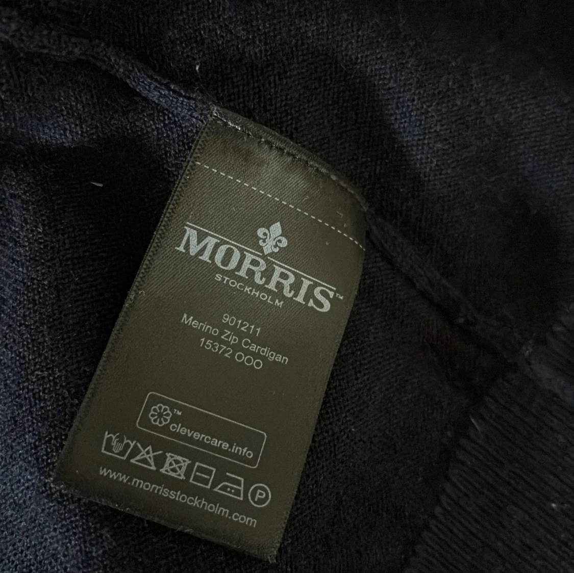 Mörkblå merinoull helzip från Morris - 3