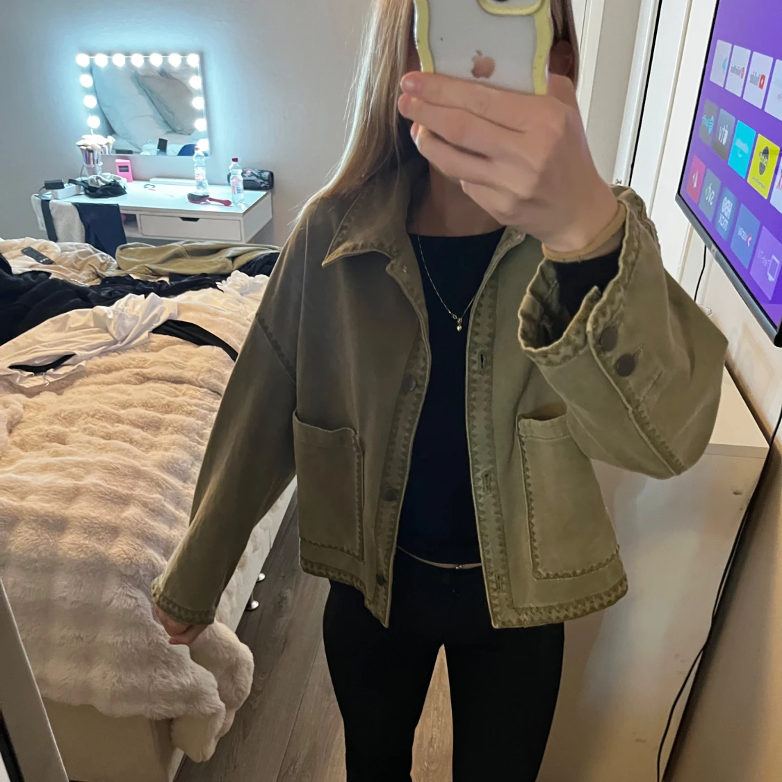 Olivgrön jeansjacka från Zara