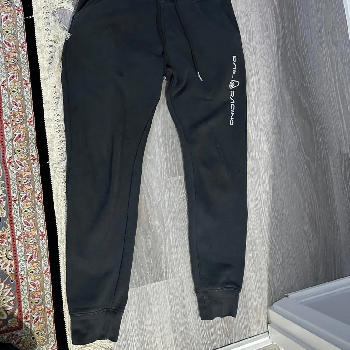 Svarta mjukisbyxor Sail Racing S