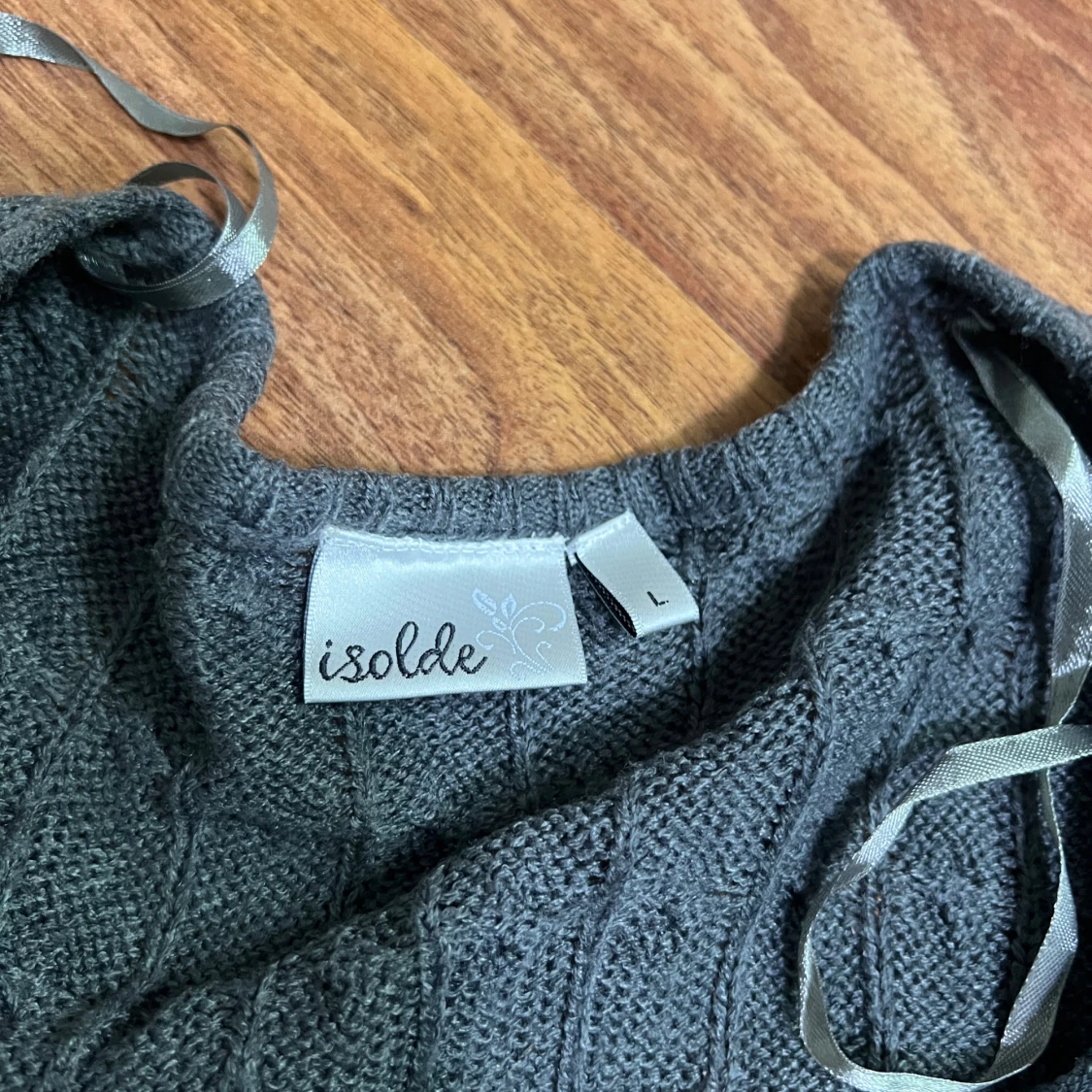 Mörkgrå stickad kofta från Isolde - 3