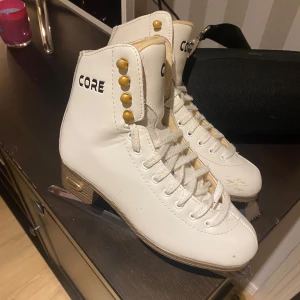 Konståkningsskridskor  - Superfina 