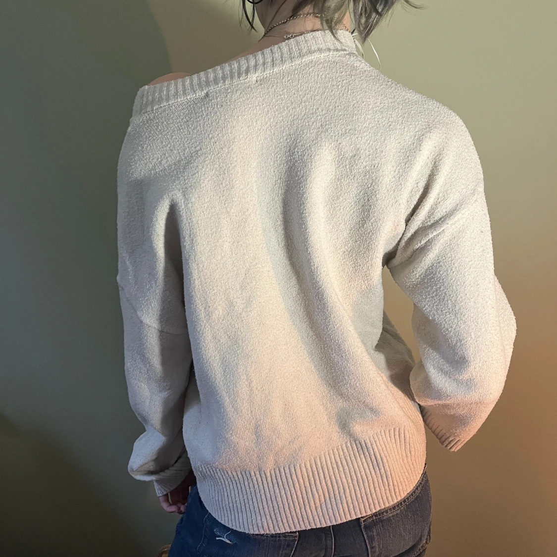 Ljus beige stickad tröja - 2