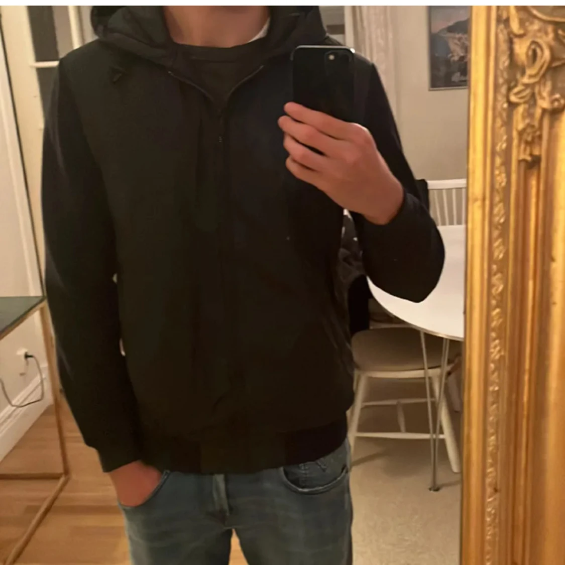 Svart vindjacka från Massimo Dutti