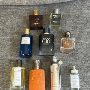 Köp eller byte - Samling med 9 populära parfymer från märken som Mancera, Giorgio Armani, Montale, Parfums de Marly, Maison Margiela och fler. Perfekt för dig som vill testa olika dofter och hitta din favorit. Flera flaskor i olika storlekar, vissa nästan fulla. Är öppen till byten i runt Stockholm