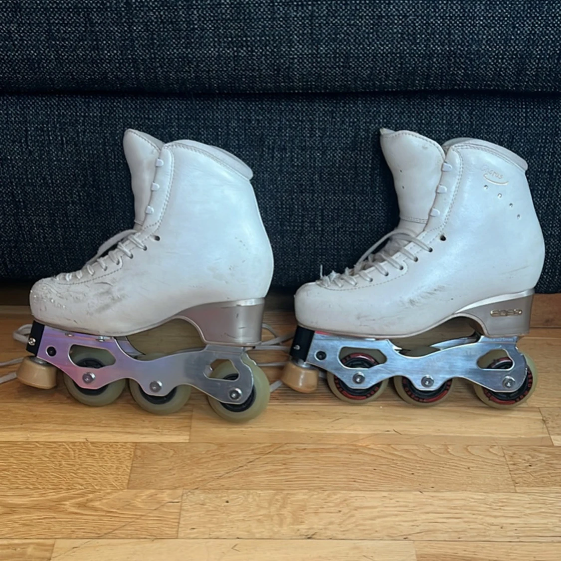 Konståknings skridskor+Snow White inlines