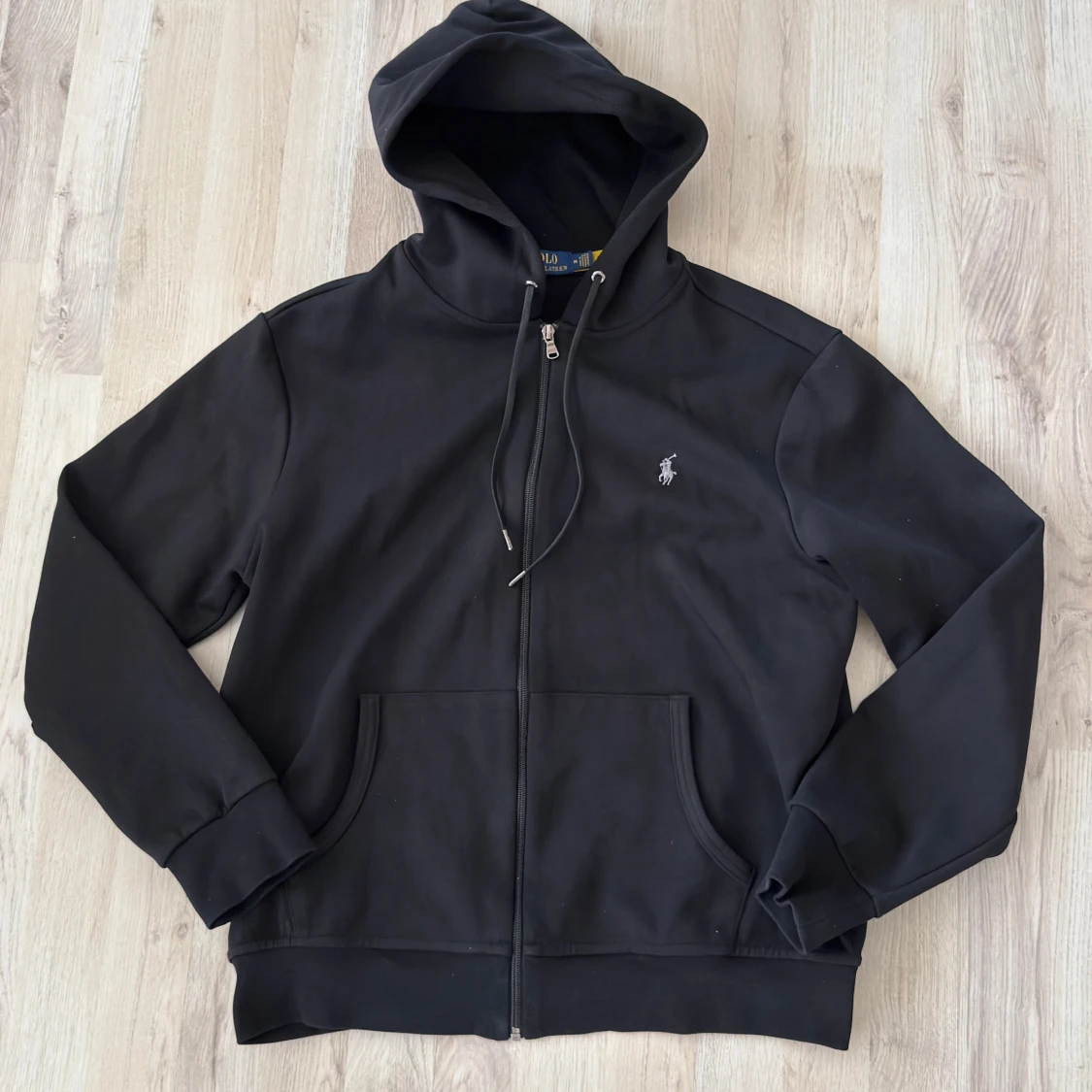 Svart hoodie från Polo Ralph Lauren - 1