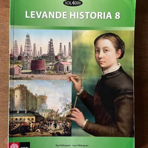 Historiebok - Levande historia 8 är en färgstark och lättläst elevbok som tar dig med på resor genom revolutioner, idéer och samhällsförändringar. Perfekt för dig som vill förstå hur världen blev som den är idag, med spännande bilder och tydliga sammanfattningar.