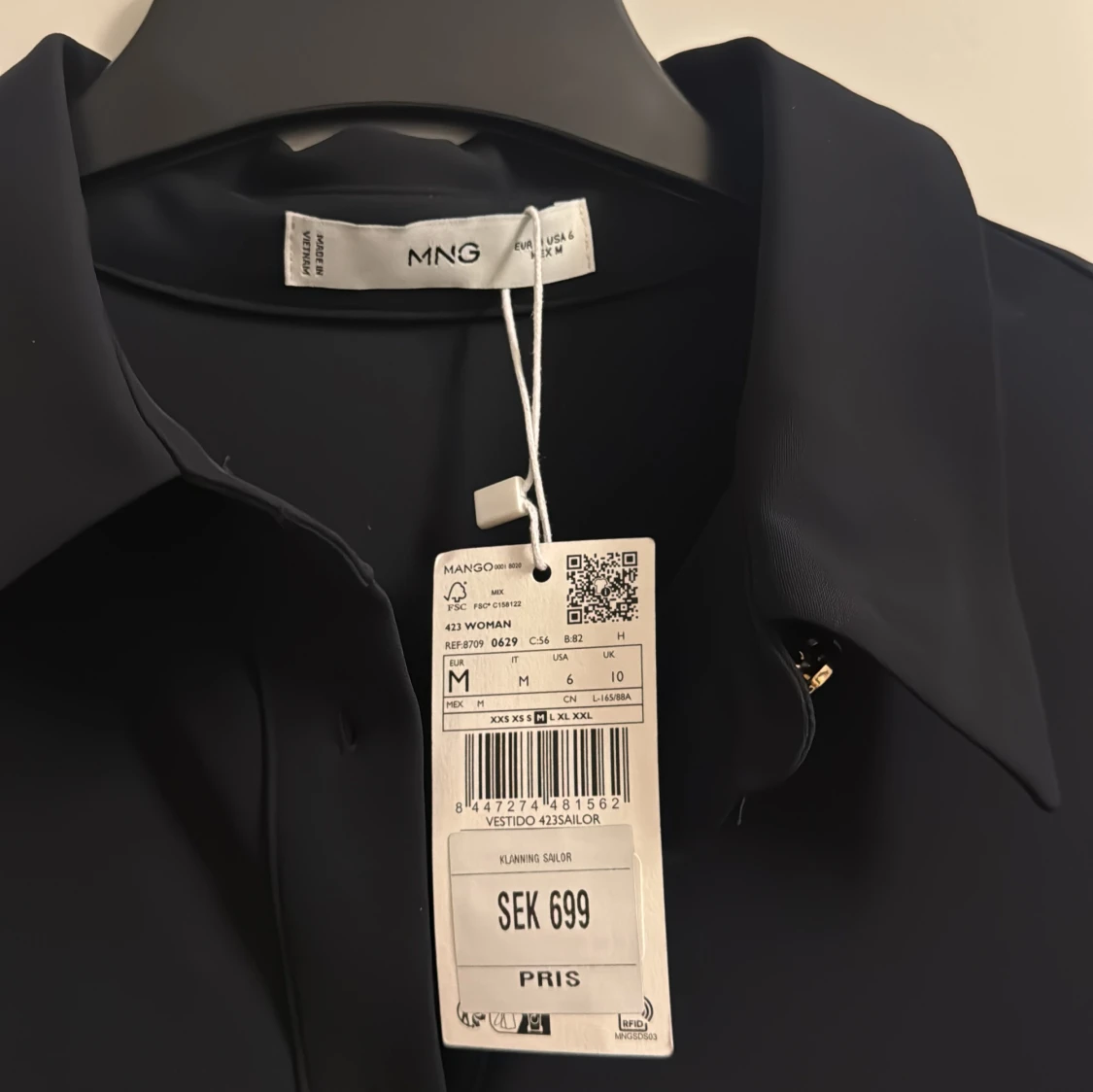 Mörkt marinblå långklänning från Mango - 2