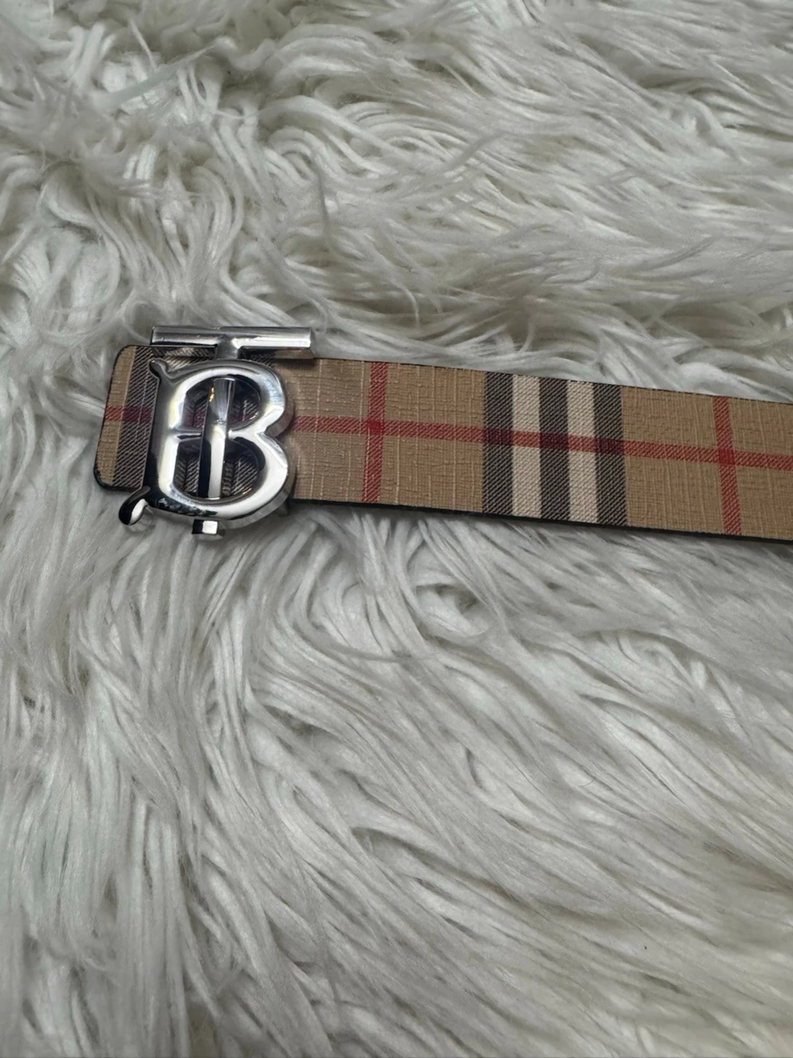 Rutig Burberry bälte med silverdetalj - 1