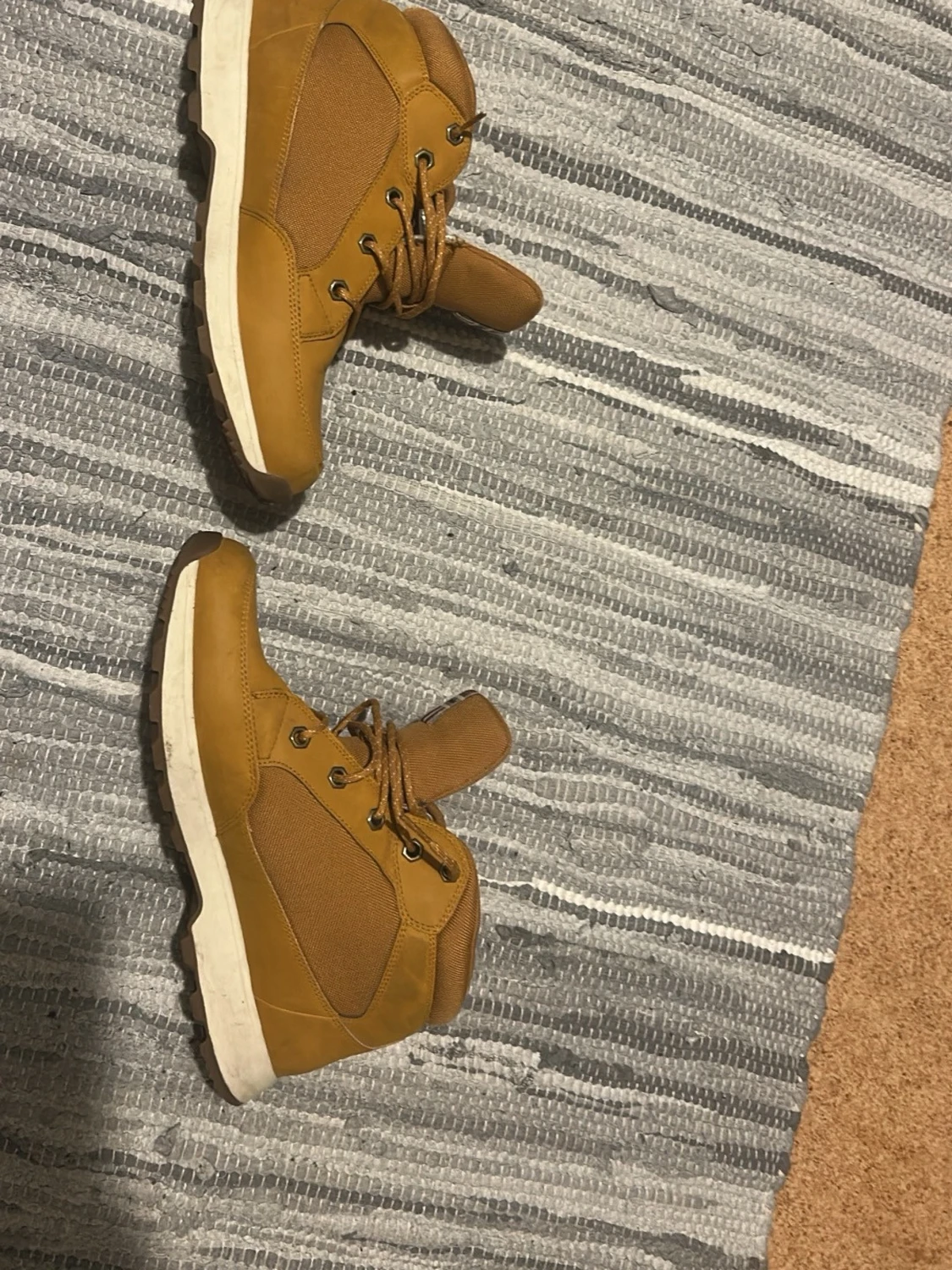 Bruna kängor från Helly Hansen - 5