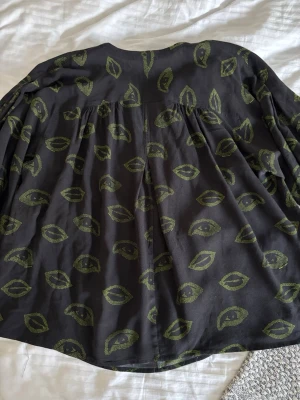 Blus från Bimba y Lola - Medium 