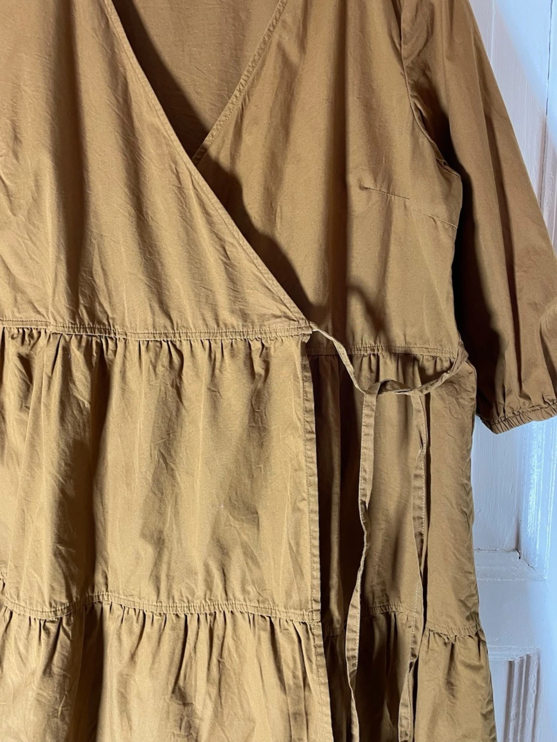 Kakifärgad omlottklänning från Object - 4