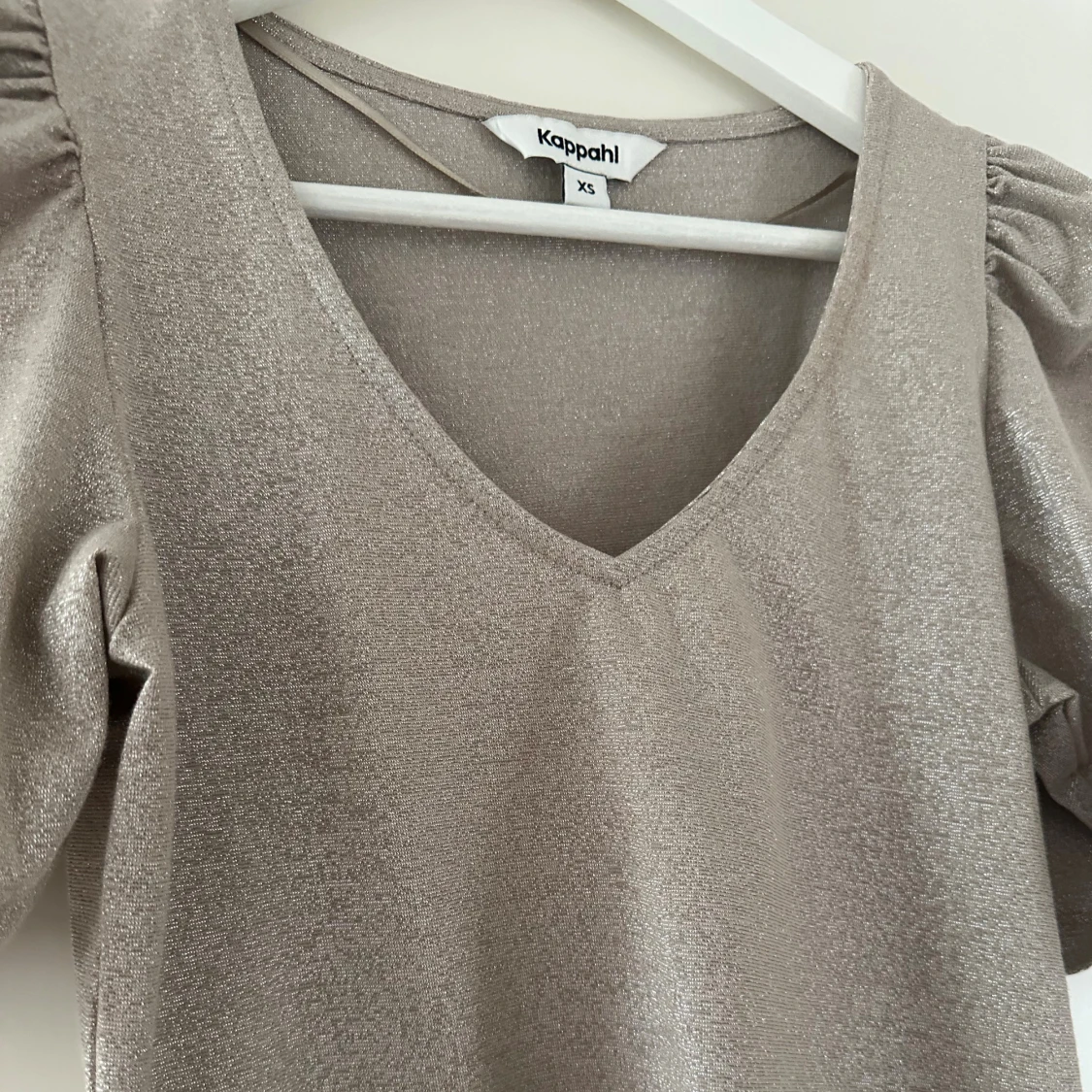 Glittrig topp från Kappahl - 2
