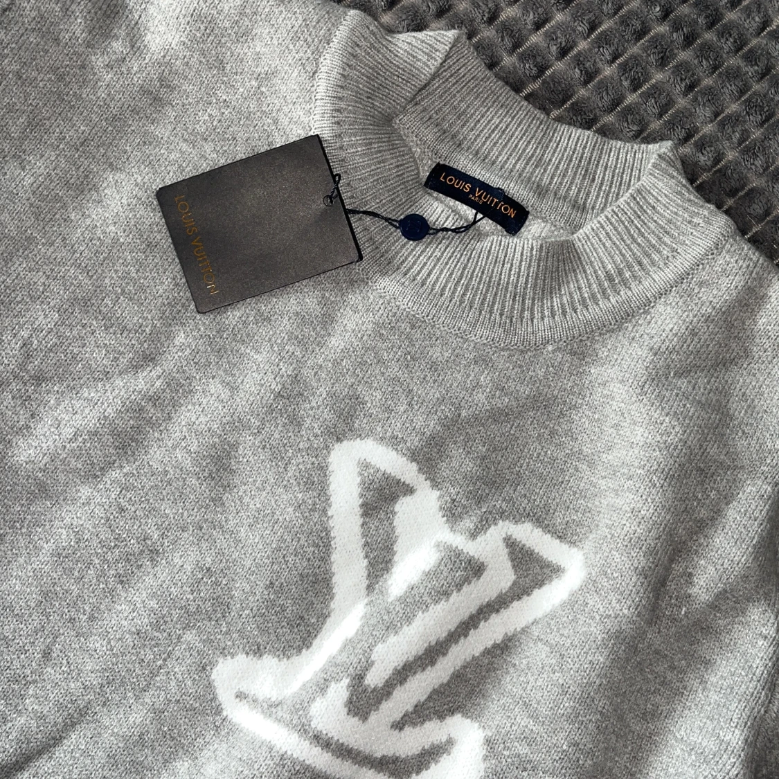Grå stickad tröja Louis Vuitton - 2