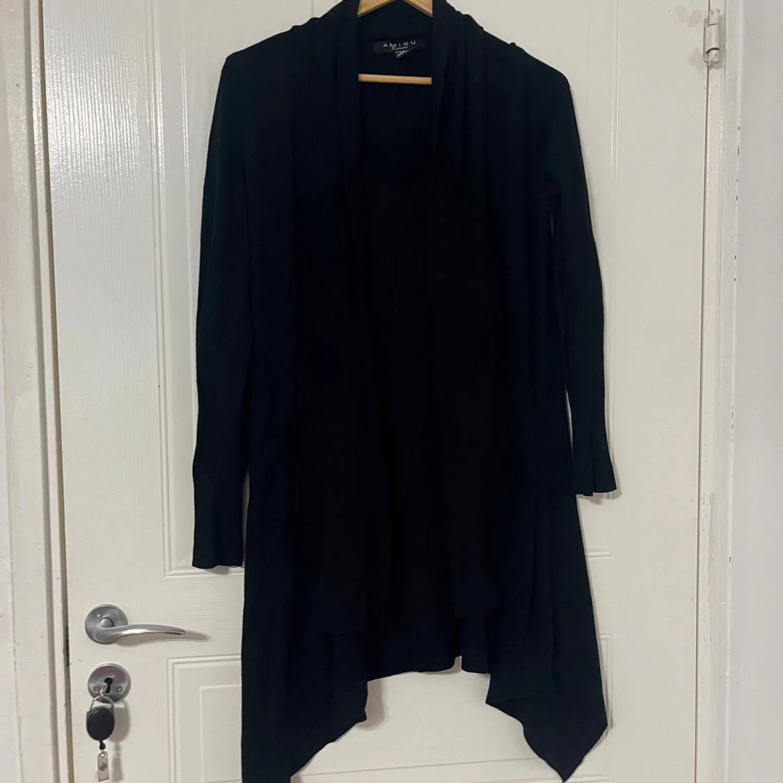 Svart cardigan jacka från Amisu XS