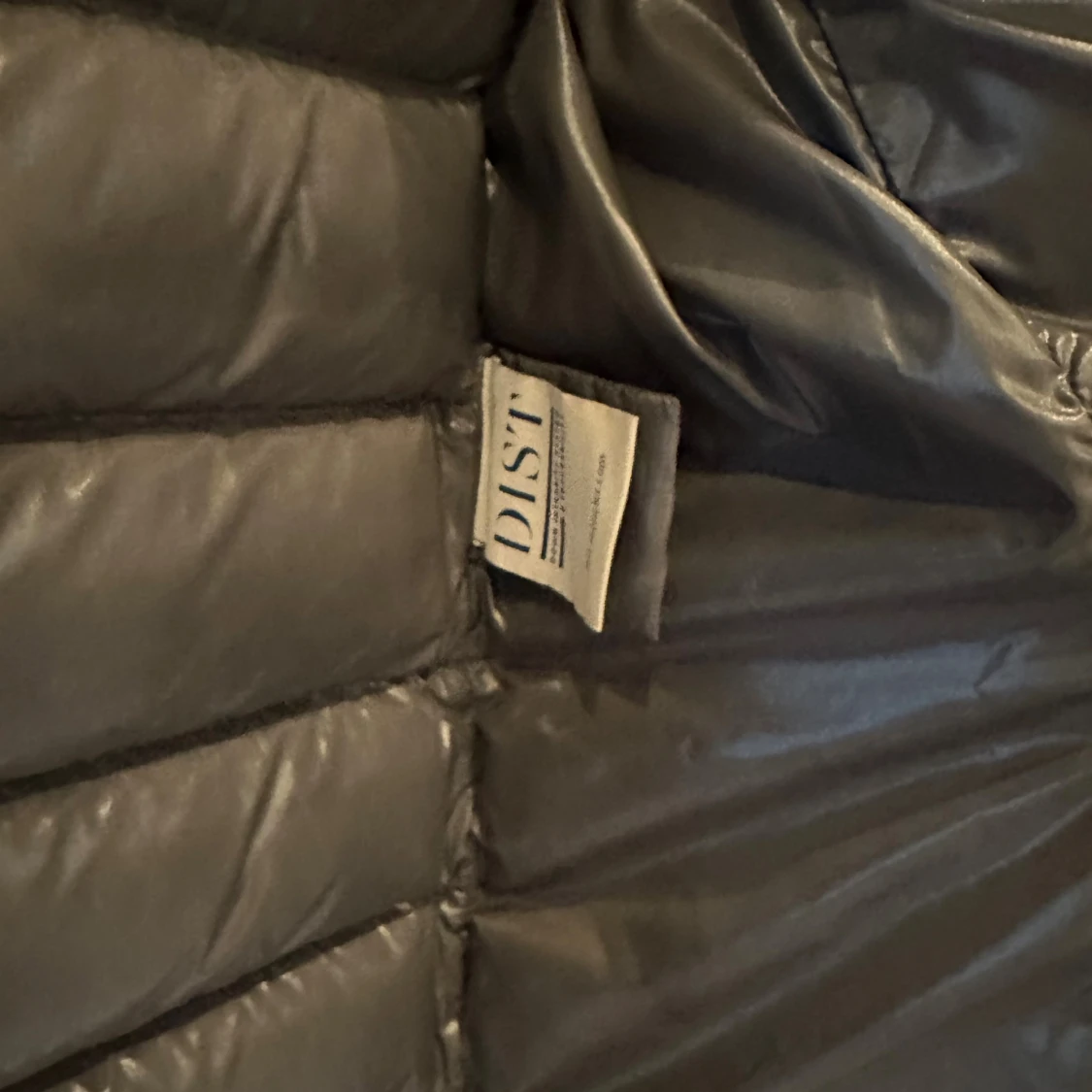 Mörkgrå dunjacka från Moncler - 3