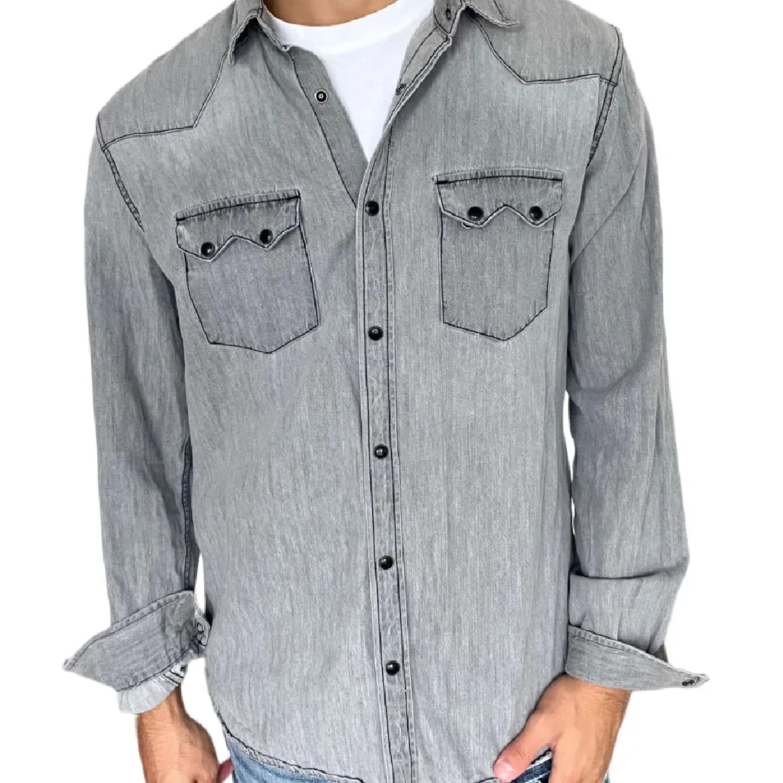 Grå westernskjorta med svarta knappar - 1