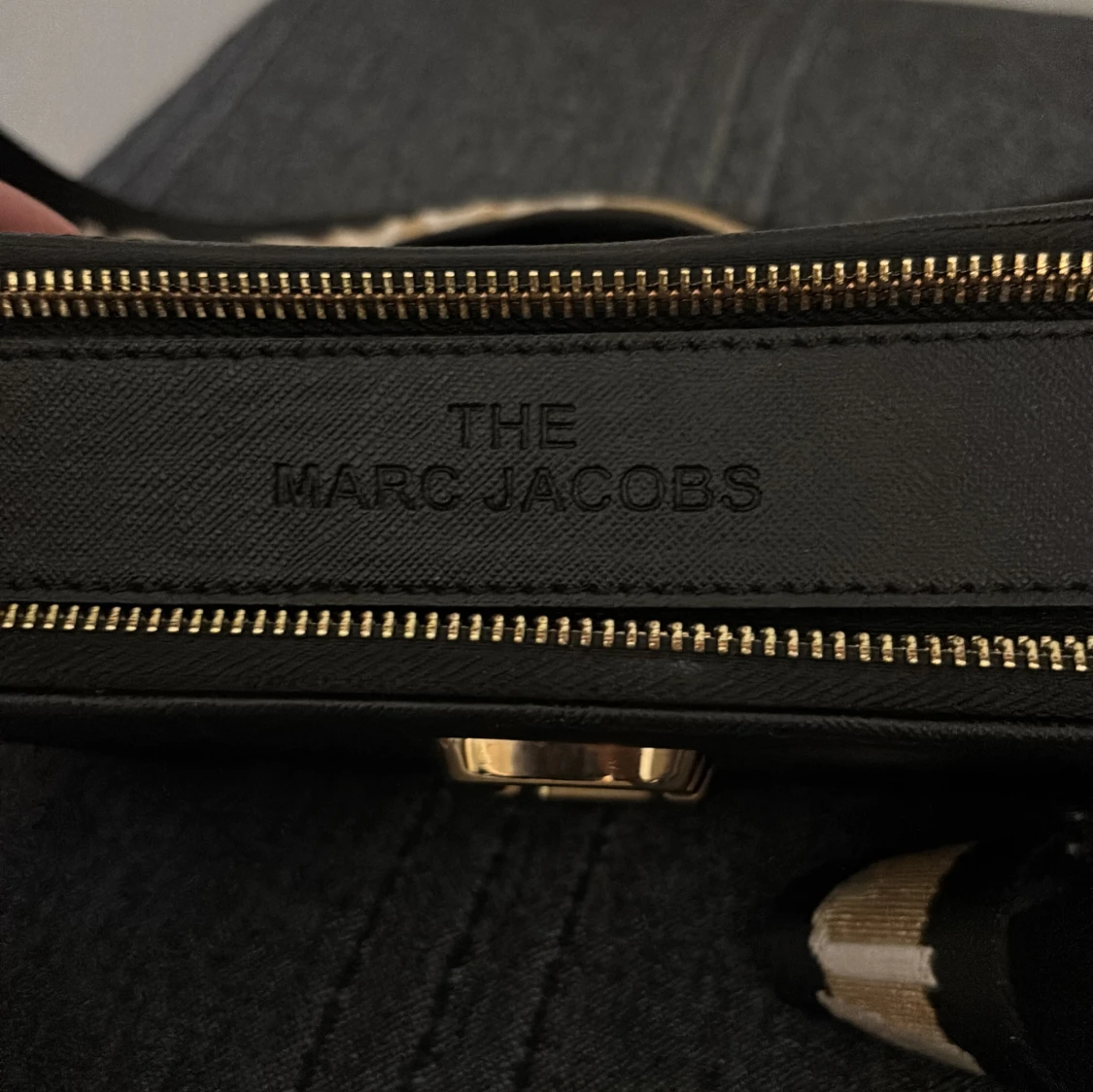 Svart axelväska från Marc Jacobs - 1