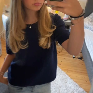  Stickad tröja - Stickad tröja från Nelly, använd väldigt fåtal gånger. Säljs inte längre men köpt för 400. Ca 1 år sedan💞