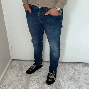 Nudie jeans Steady Eddie  - Nudie Jeans | Bra skick | Size - 31/30 | Nypris 1600 mitt pris 499 | Hör av dig vid minsta fråga eller fundering📩
