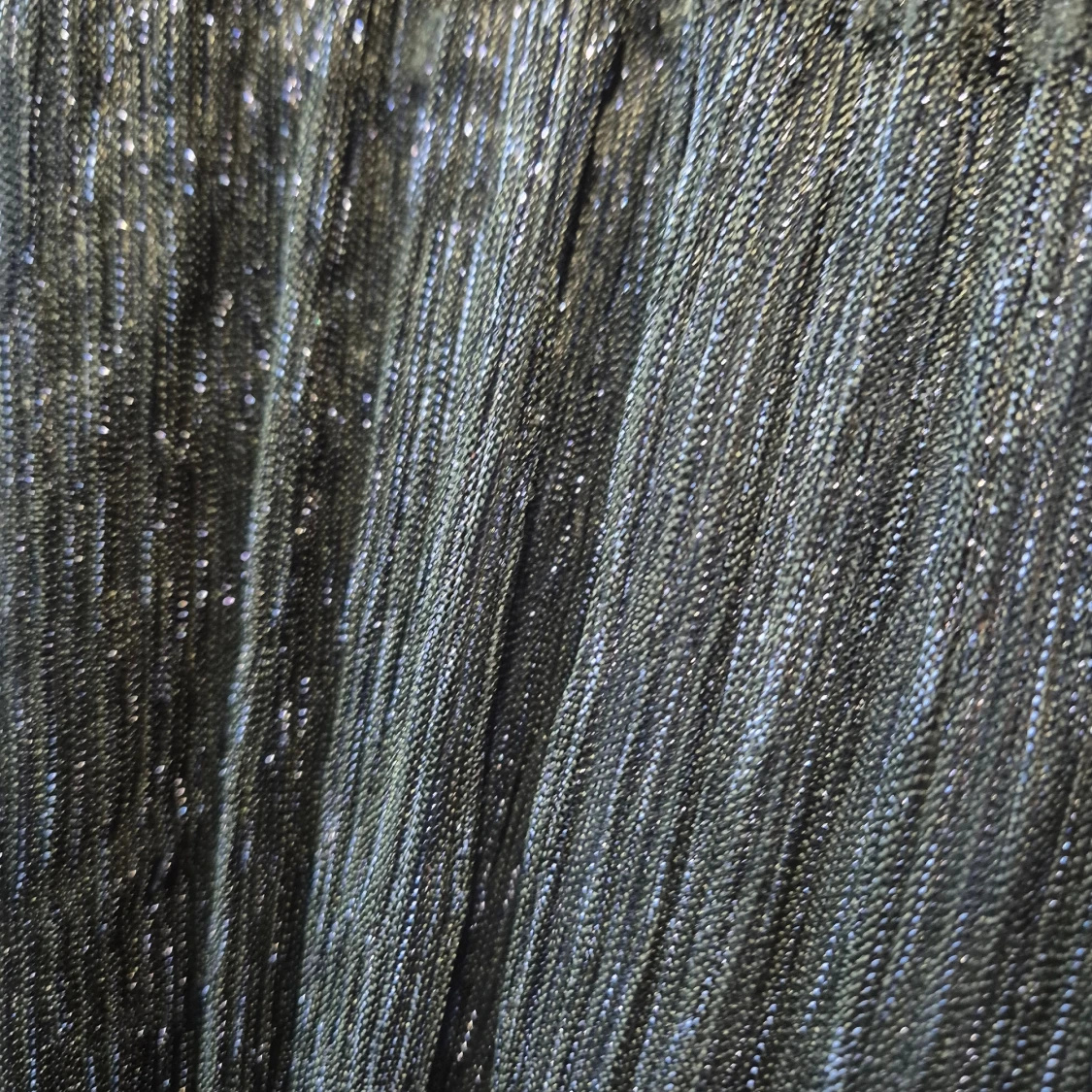 Glittrig omlottklänning från Kappahl - 1