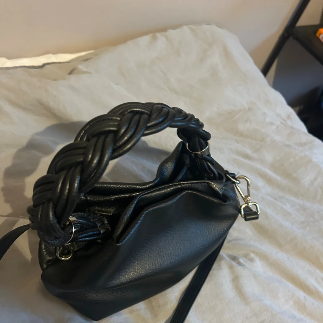 Svart liten väska  - 3