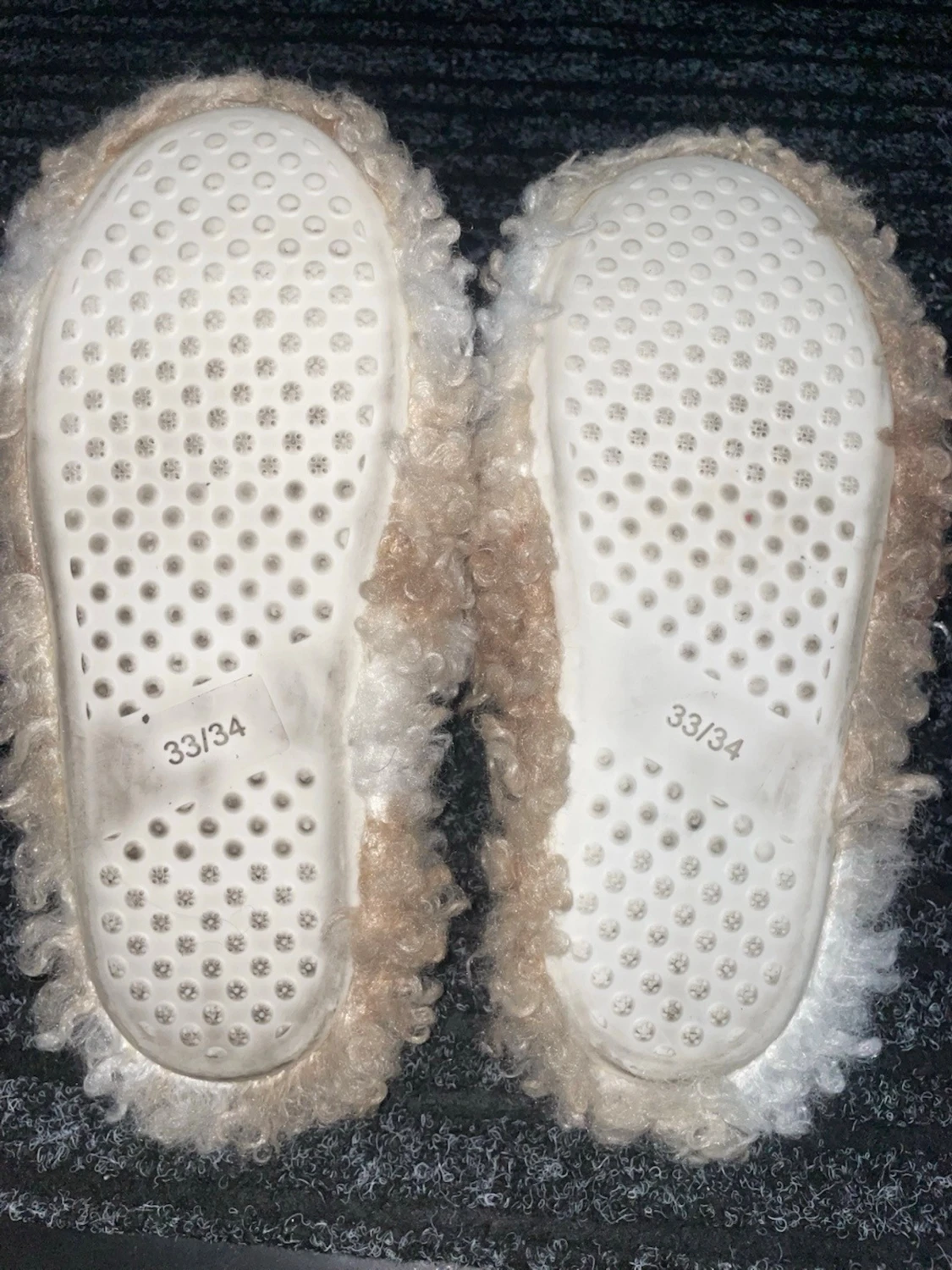 Fluffiga tofflor  - 2