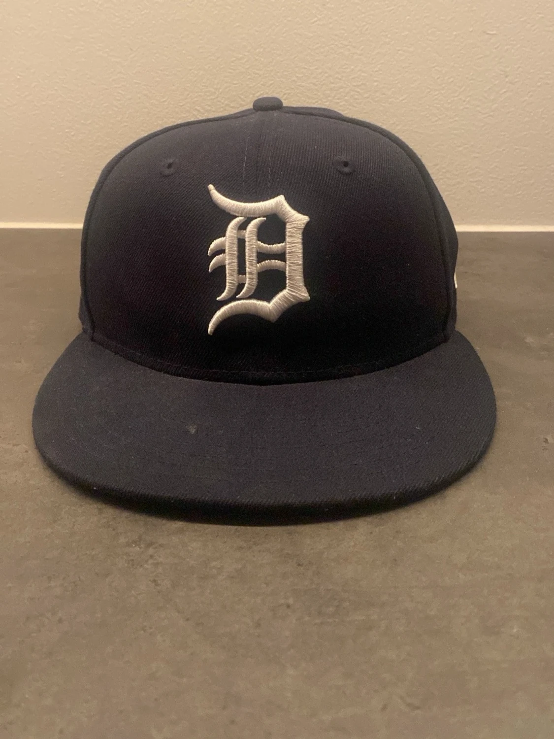 Mörkblå New Era keps