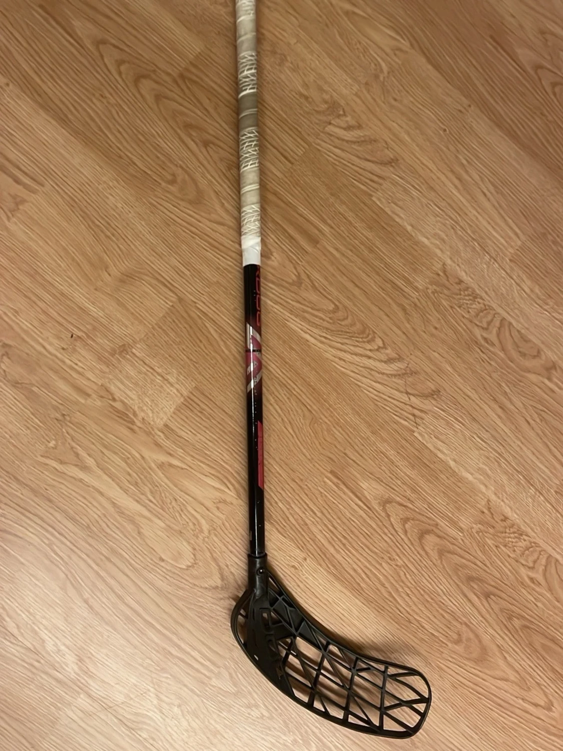 Svart innebandyklubba från Zone - 1